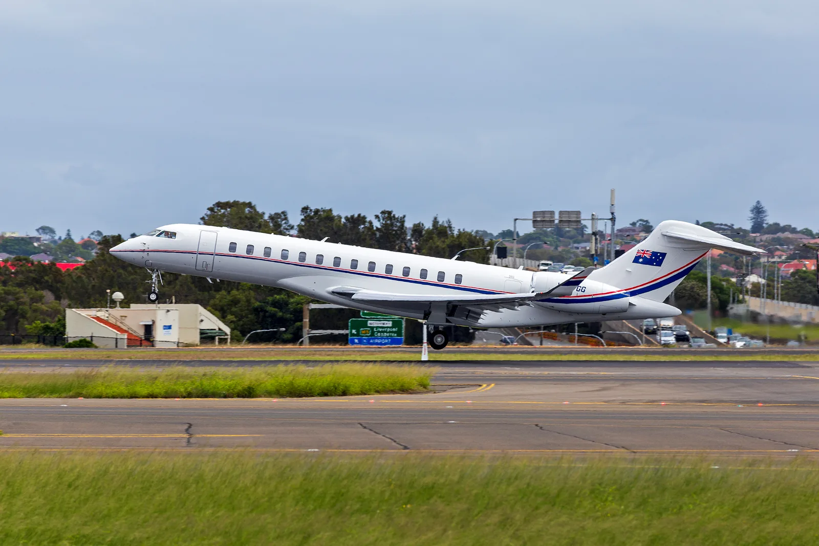 Bombardier Global 7500 business jet taking off at Sydney Airport